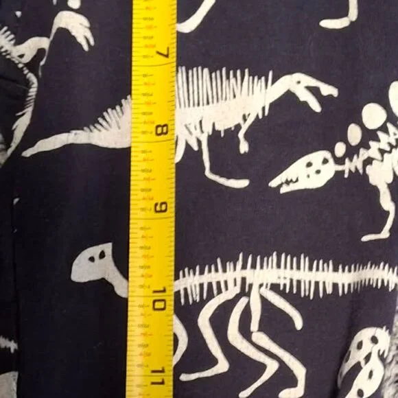 Cute Dinosaur Design Outfit Size 2T - Picture 2 of 10